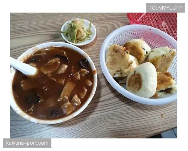 要是高磊随手拍个早饭，评论区八成先问价格不是味道